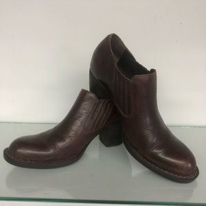 Born leather booties size 9 Brown